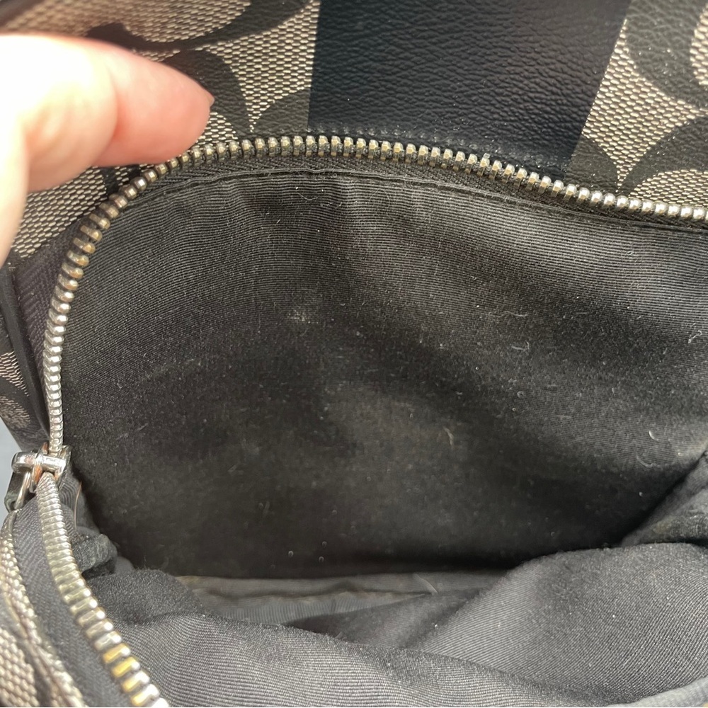 Coach Heritage Stripe Flight Shoulder Bag - Picture 8 of 8